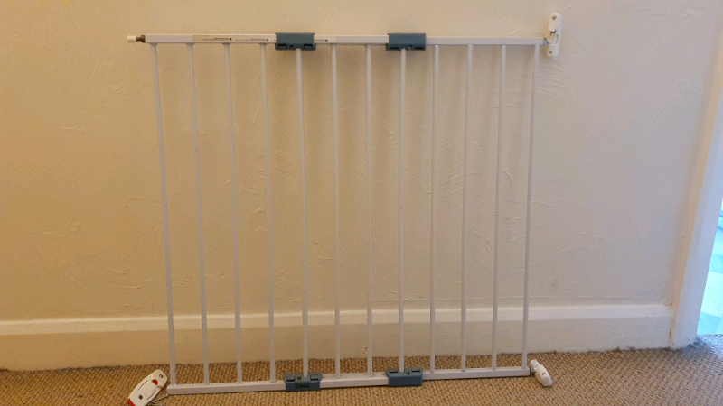 gumtree stair gate
